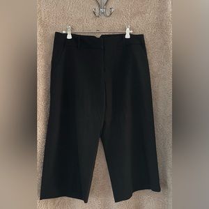 Urban Outfitters Lux Capri Black Pants Size 7